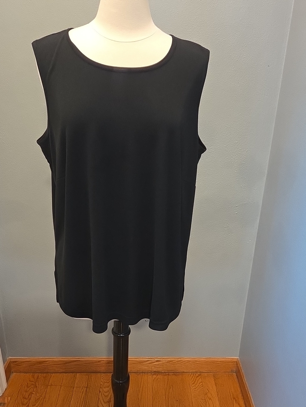 Notations Black Sleeveless Scoop Neck Tank
